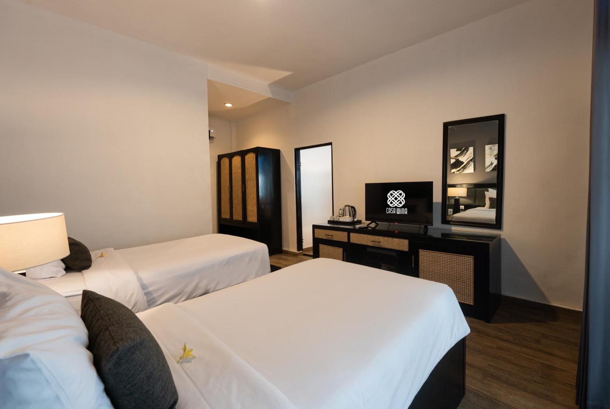 Casa Wina Kuta Hotel กูตา ภายนอก รูปภาพ