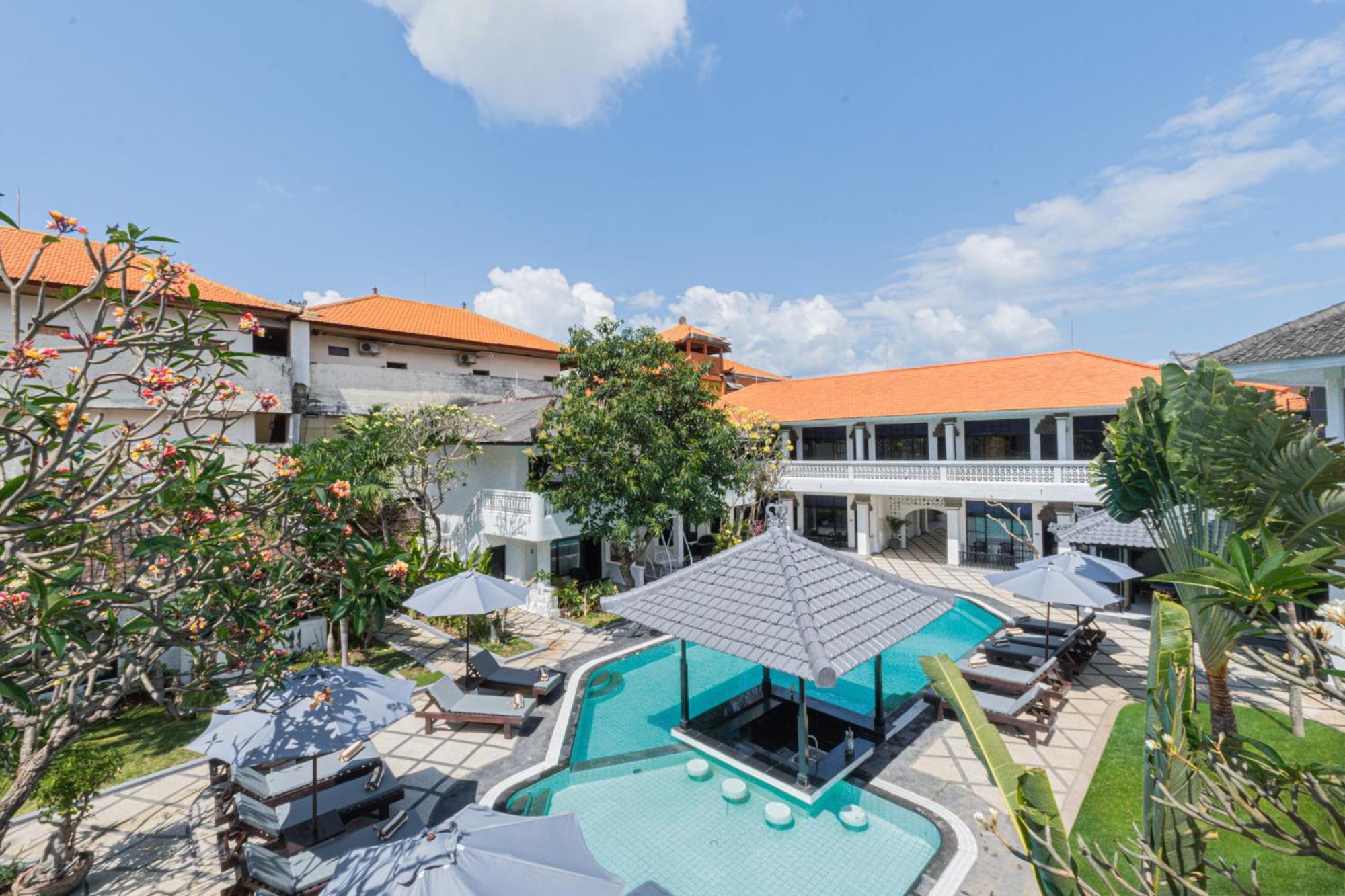 Casa Wina Kuta Hotel กูตา ภายนอก รูปภาพ