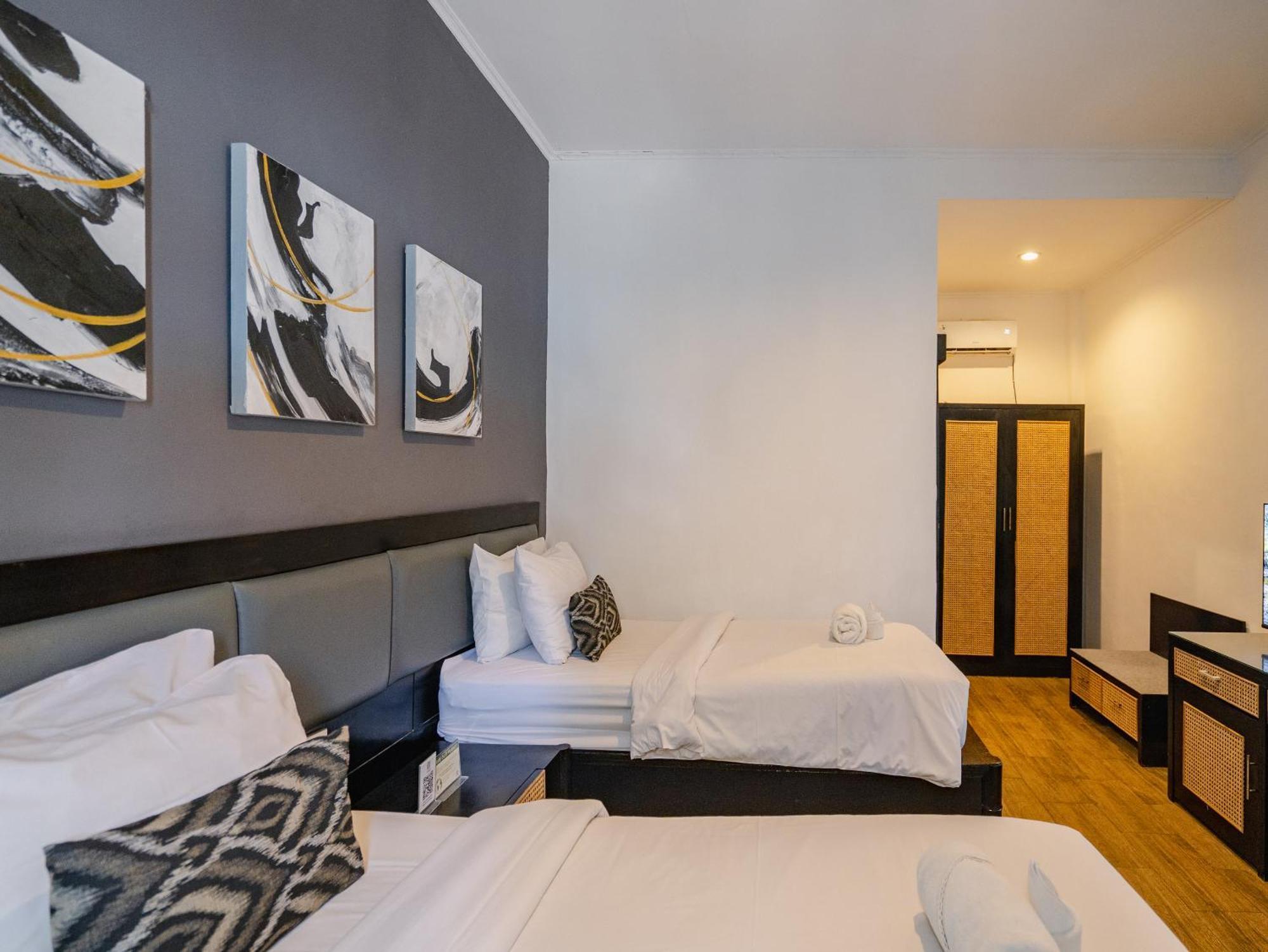Casa Wina Kuta Hotel กูตา ภายนอก รูปภาพ