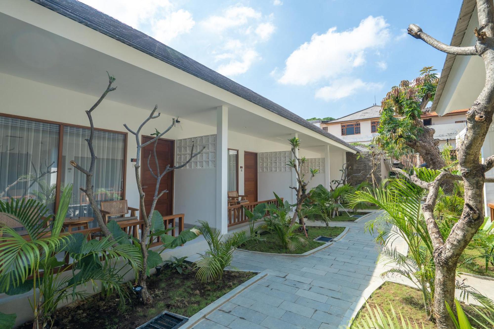 Casa Wina Kuta Hotel กูตา ภายนอก รูปภาพ