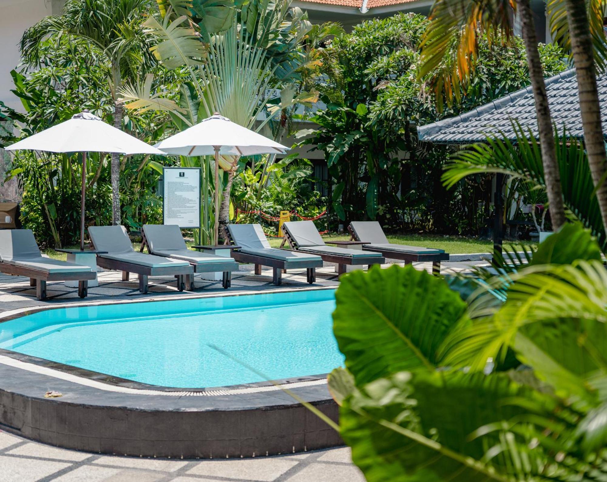 Casa Wina Kuta Hotel กูตา ภายนอก รูปภาพ